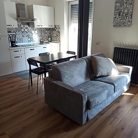 Apartamento La Casa Di Andrea Cogliate Exterior foto
